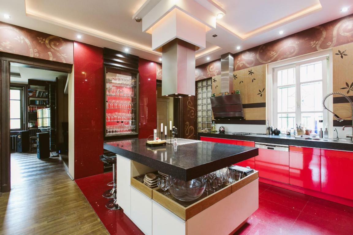 Luxury Apartment View On To The Castle Будапеща Екстериор снимка